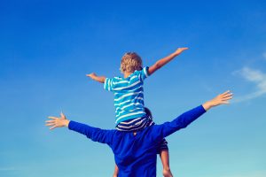 Holiday Photos Online: eco Complaints Office Gives 5 Tips on What Parents Should Watch Out for