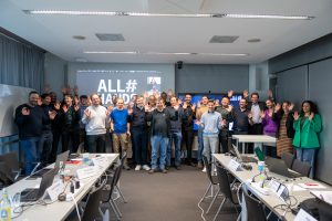 ALL#HANDS: Starting Signal for a Cooperative Internet Situation Centre
