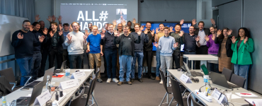 ALL#HANDS: Starting Signal for a Cooperative Internet Situation Centre